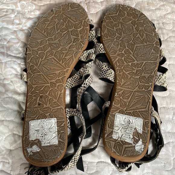 Volcom Sandals - Picture 4 of 6